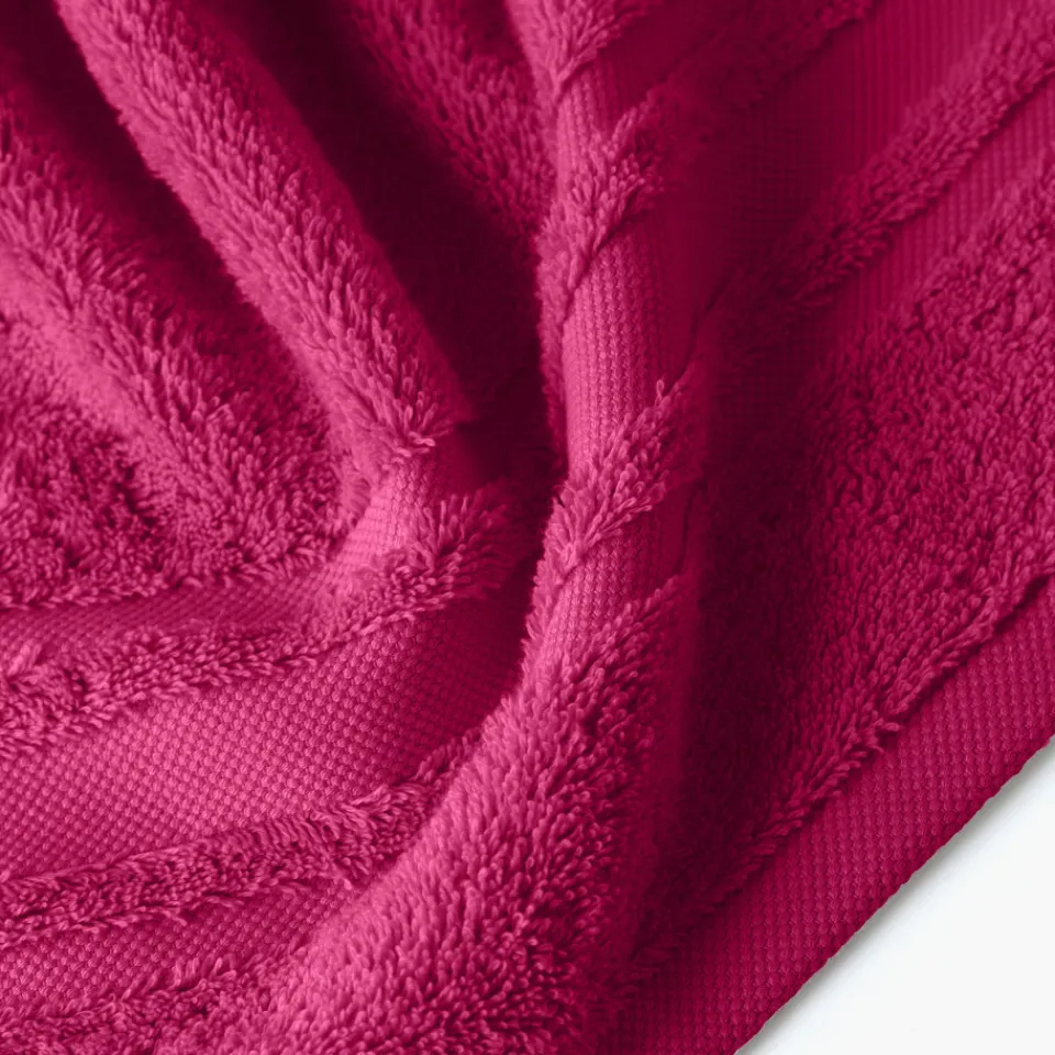 Carré Blanc Serviette de toilette coton Lola II framboise| Serviettes De Toilette
