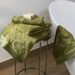 Carré Blanc Serviette invité coton et viscose de bambou Silvalys vert mousse| Serviettes Invité